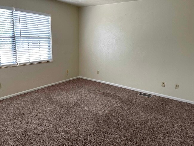 Building Photo - 2622 Old Bainbridge Rd