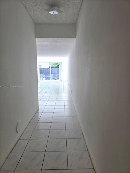 Building Photo - 1158 NW 124th Ave