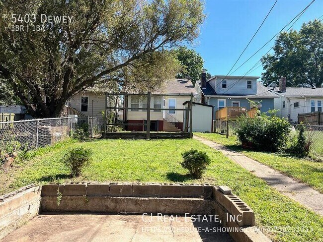 Building Photo - 5403 Dewey-