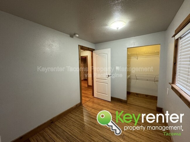 Building Photo - 356 7th St SE