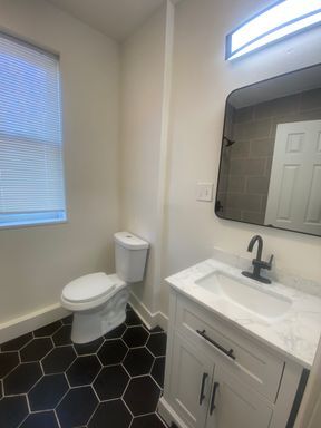 Building Photo - 3030 Chippewa St