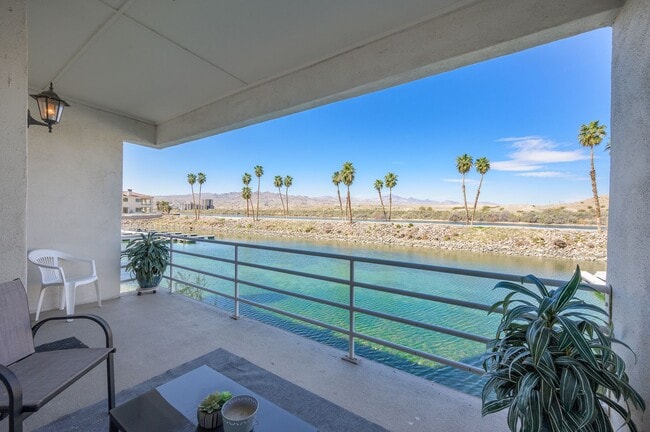 Building Photo - Live ON THE COLORADO RIVER – Fully Furnished 1 Bed/1 Bath Condo in the Gated Community of Roadhav...