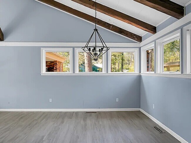 Building Photo - 407 Hayne St