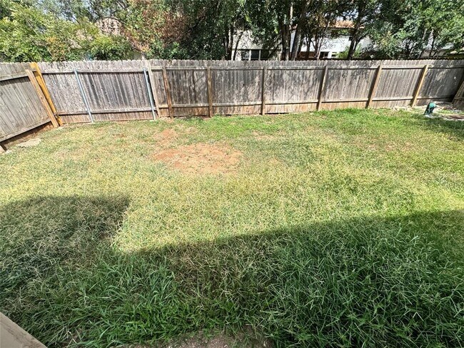 Building Photo - 9624 Sugar Hill Dr