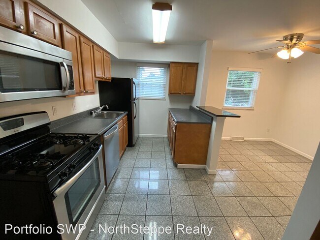 Building Photo - 3 br, 2 bath Apartment - 1451-1461 Worthin...
