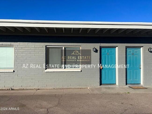 Building Photo - 1233 W Pierce St