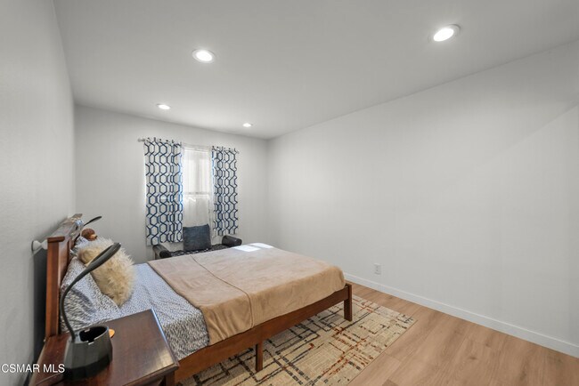 Building Photo - 3066 Apache Cir