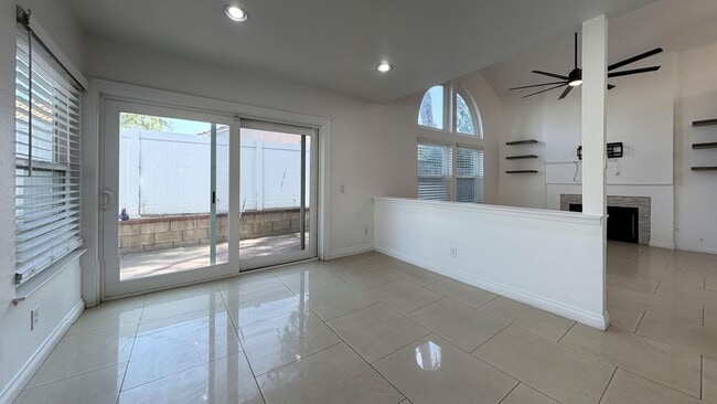 Building Photo - 13632 Cabrillo Ct