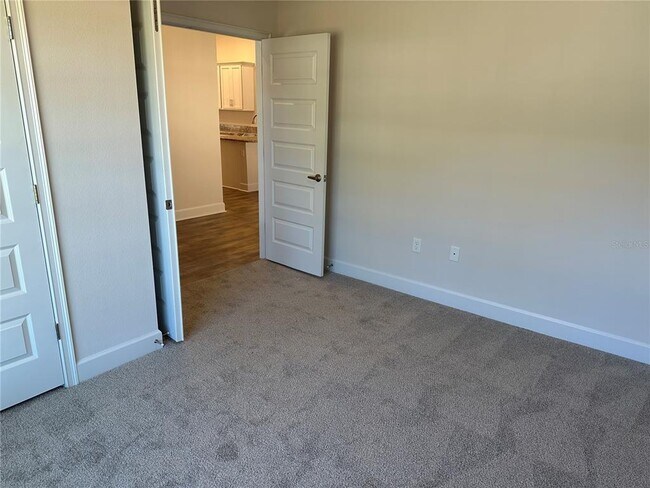 Building Photo - 14 Reston Pl