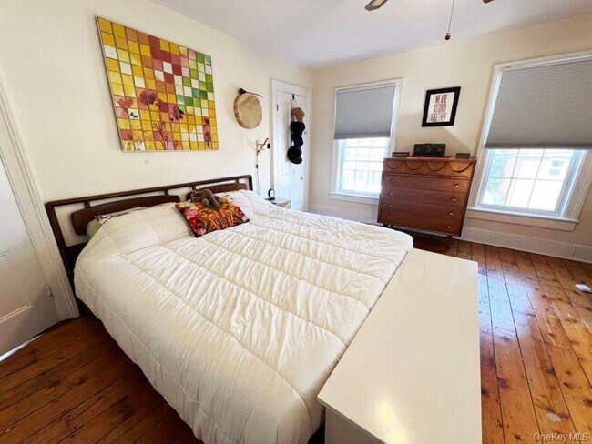 Building Photo - 369 Verplanck Ave