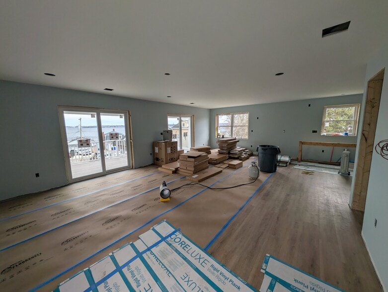 Building Photo - 132 Narrows Rd