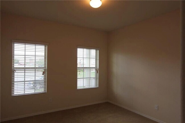 Building Photo - 1000 Wolcott Dr