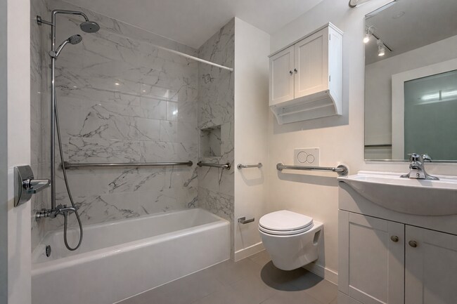 Building Photo - 1868 Van Ness Ave