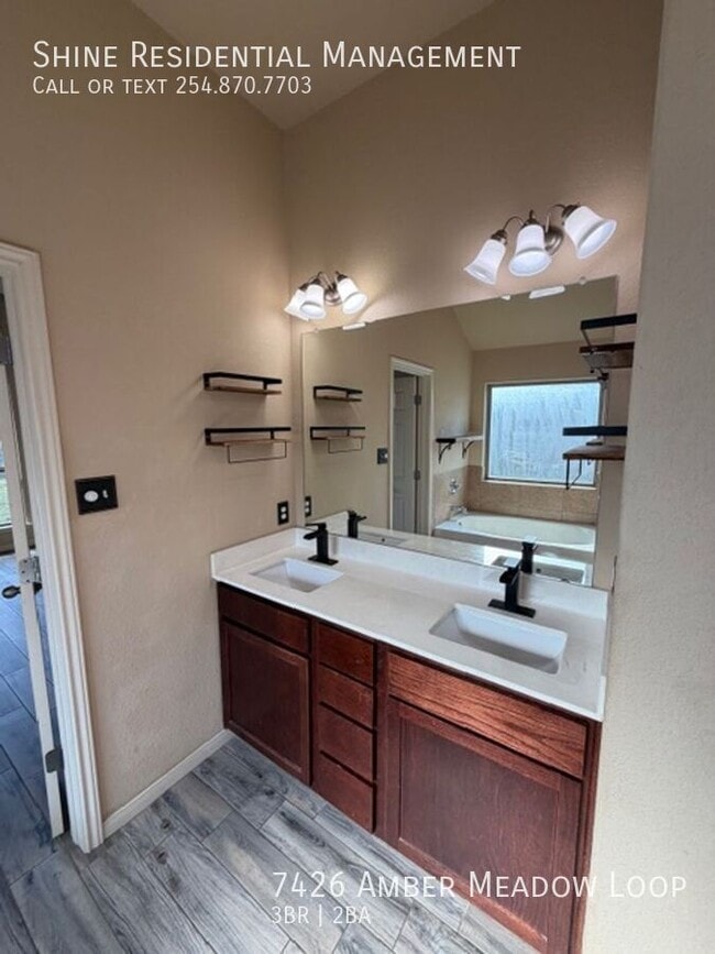 Building Photo - 7426 Amber Meadow Loop