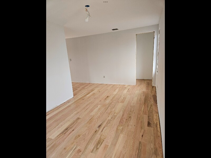 Building Photo - 701a 13th Ave