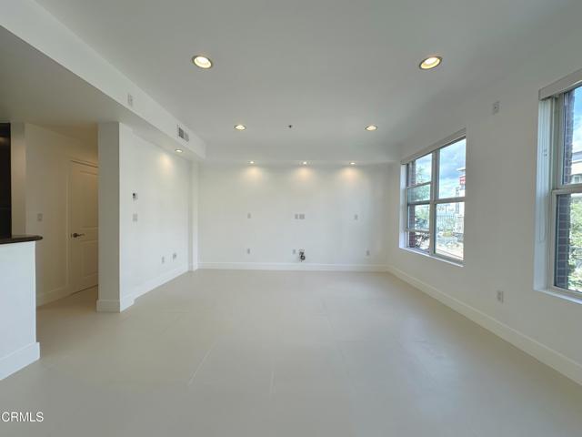 Building Photo - 88 E Bay State St