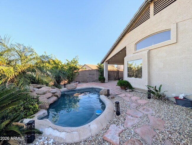 Building Photo - 11134 W Windsor Ave