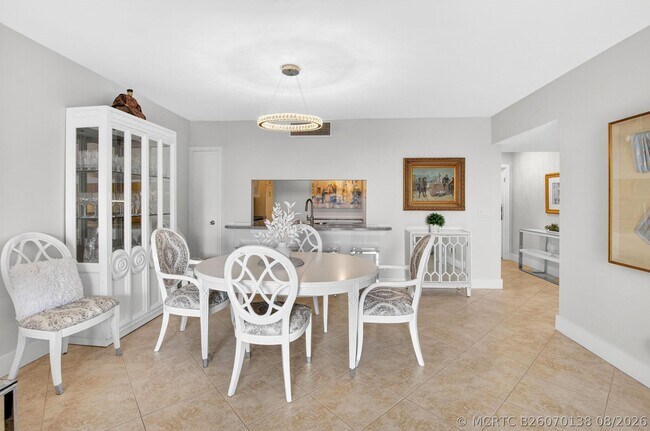 Building Photo - 4748 S Ocean Blvd