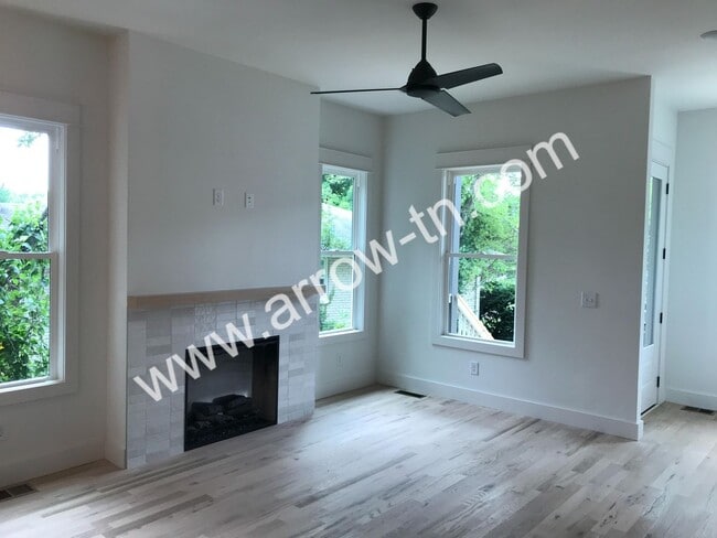 Building Photo - Beautiful New Construction for Rent in Sou...
