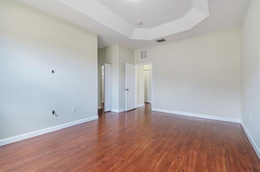 Building Photo - 12853 SW 134th St