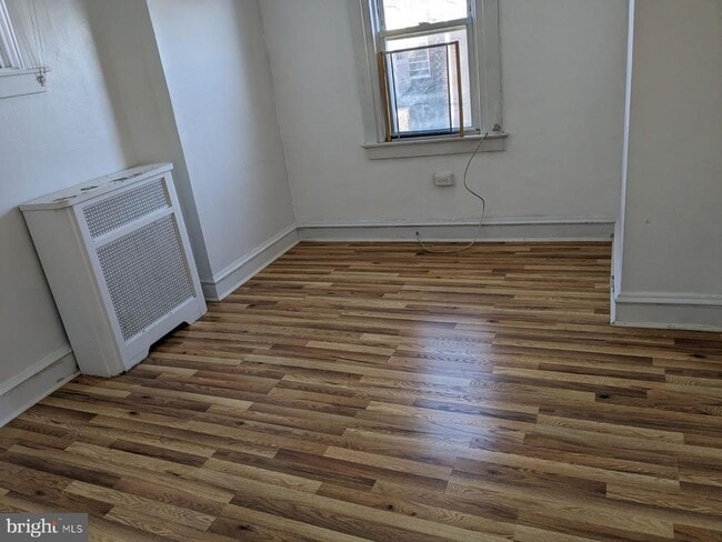 Building Photo - 7131 Louise St