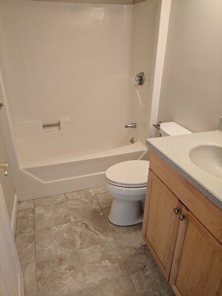 Guest Bathroom - 64 Forest St