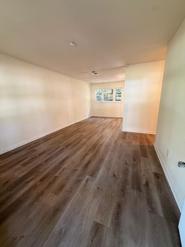 Building Photo - 6459 Barker Dr N