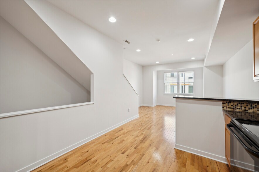 Kitchen & Living Room - 2638 Federal St