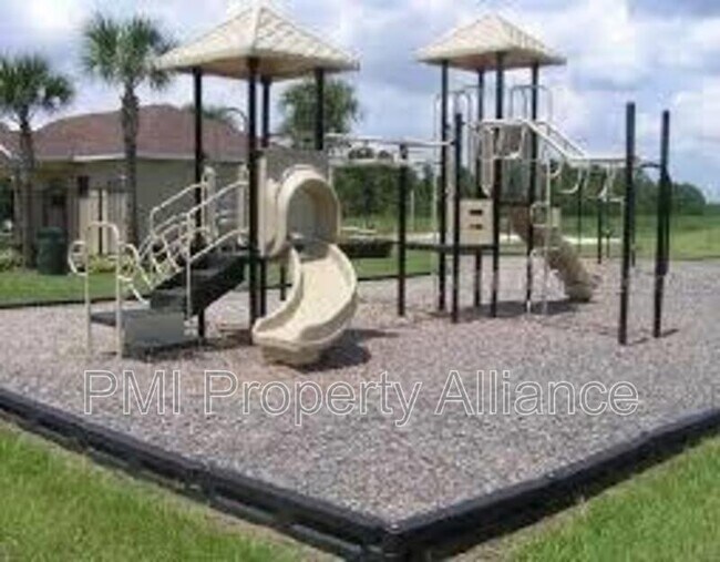 Building Photo - 1153 Elderberry Dr