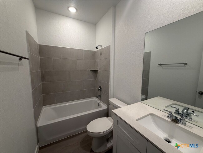 Building Photo - 8908 San Carlos