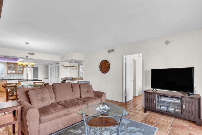 Building Photo - 1025 Sugar Sands Blvd