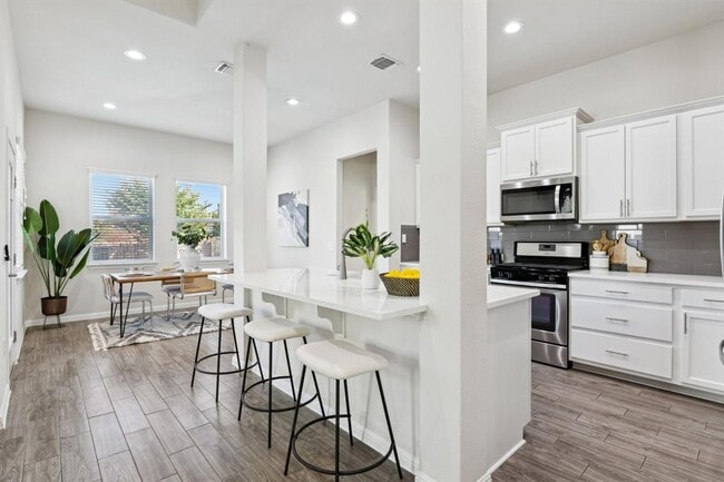 Building Photo - 7808 Glover Dr