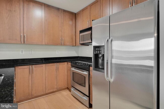 Building Photo - 4101 Albemarle St NW