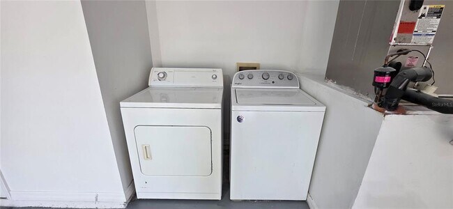 Building Photo - 11143 Bramblebrush St