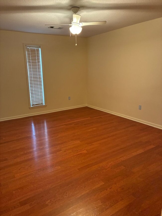 Building Photo - 19 Indian Trail