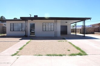 Building Photo - 1507 Dennis Cir
