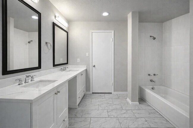 Building Photo - 408 Sage Boot Dr