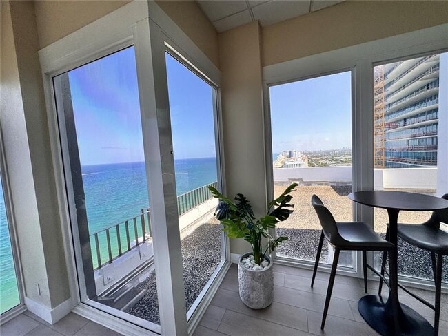 Primary Photo - 1370 S Ocean Blvd