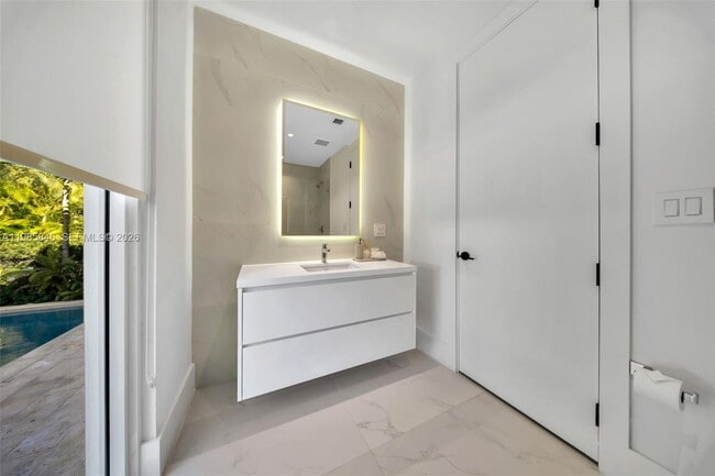 Building Photo - 3510 Segovia St