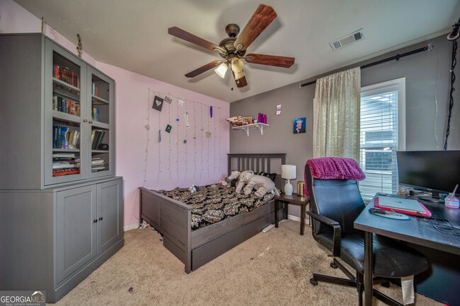 Building Photo - 5405 Falls Landing Dr