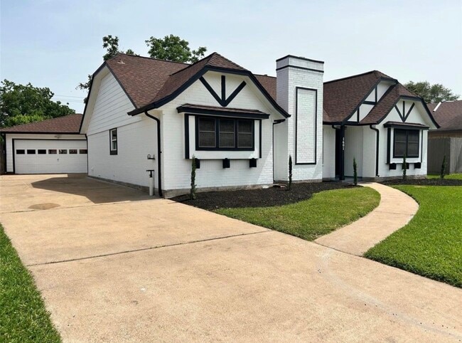 Building Photo - 1601 Washington Dr
