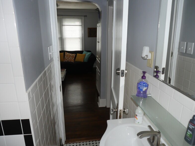 Restroom and bathroom - 1065 Atlantic Dr NW