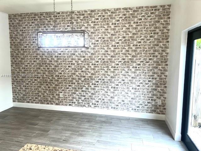 Building Photo - 5505 NW 27th Ct