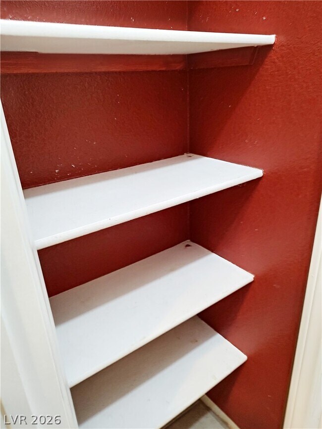 Building Photo - 5350 Rod Ct