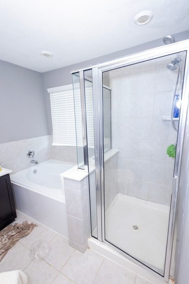 Building Photo - 8932 Hollister Commons Ln