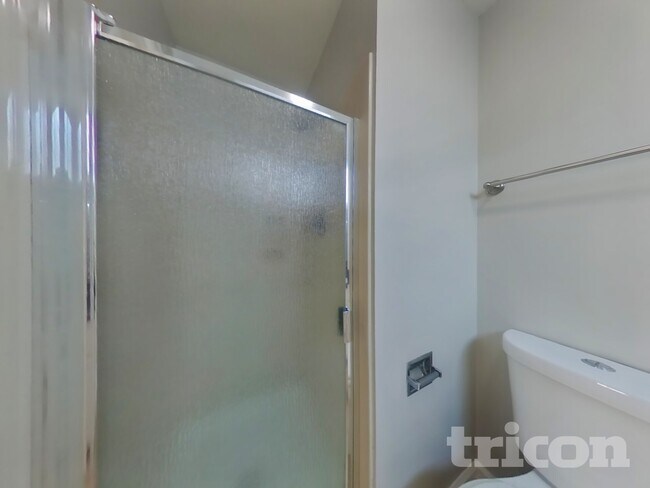 Building Photo - 378 Acacia St