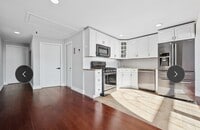 Building Photo - 102-23 164th Dr