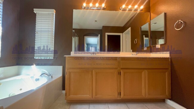 Building Photo - 4106 Arroyo Way