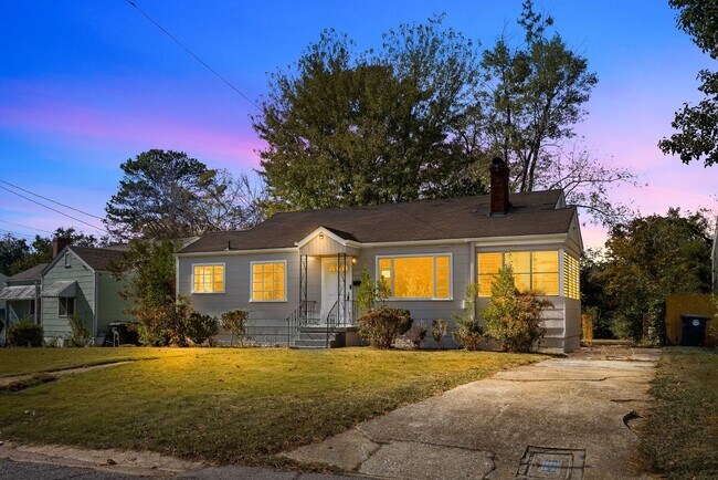 Building Photo - 2 Bedroom 1 Bath For Rent-7840 8th Ave S, Birmingham, AL 35206