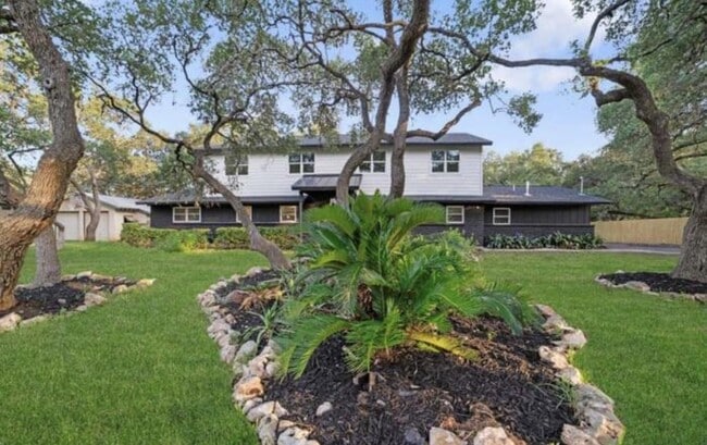 Building Photo - 408 Meadowbrook Dr